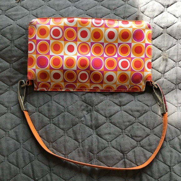 Mat & Nat of Montreal Vegan Leather Bag Orange Sofia - Picture 5 of 6